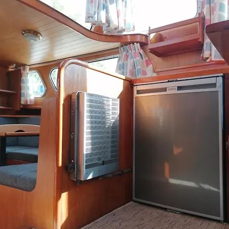 Botel Insolite, Péniche Hollandaise Cognac