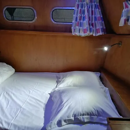 Insolite, Péniche Hollandaise