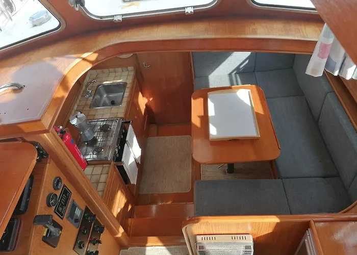 Insolite, Peniche Hollandaise Botel Cognac